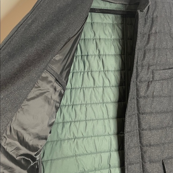 SOLD Rodd & Gunn | Men's Leighton Place Padded Field Coat in Coal Made in Italy - Picture 6 of 9